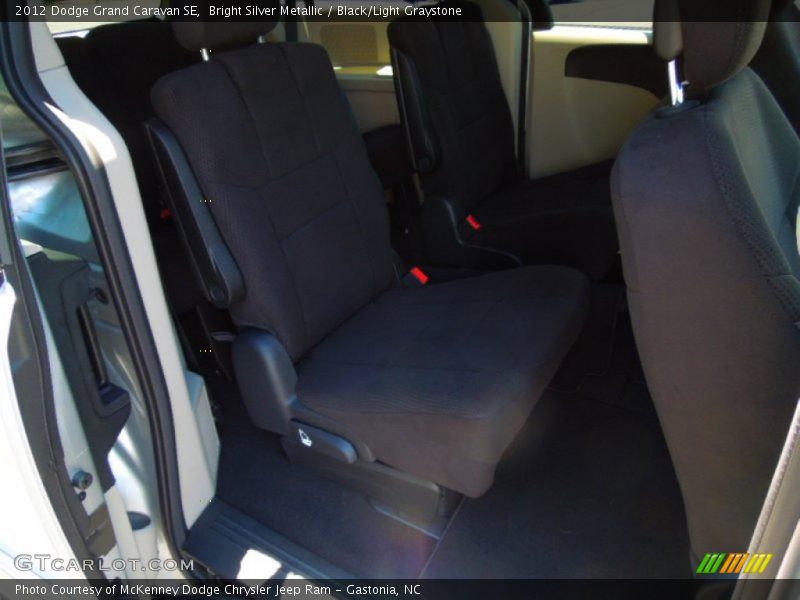 Bright Silver Metallic / Black/Light Graystone 2012 Dodge Grand Caravan SE