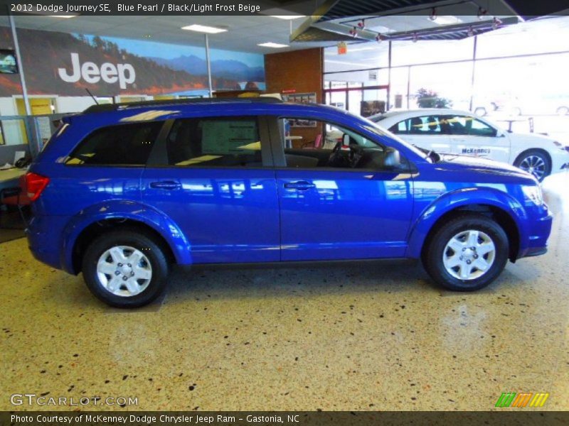 Blue Pearl / Black/Light Frost Beige 2012 Dodge Journey SE