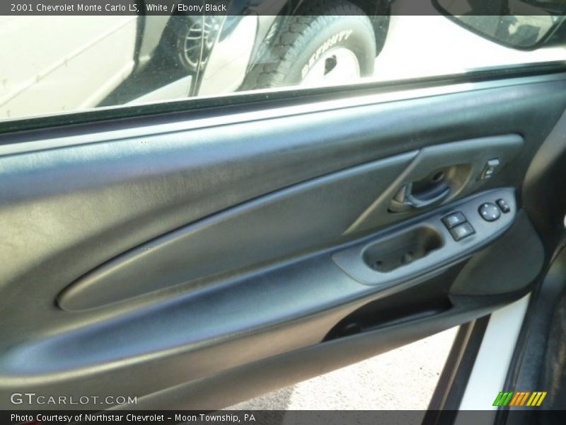 White / Ebony Black 2001 Chevrolet Monte Carlo LS