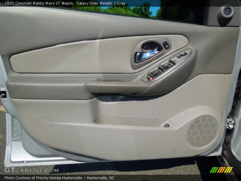 Galaxy Silver Metallic / Gray 2005 Chevrolet Malibu Maxx LT Wagon