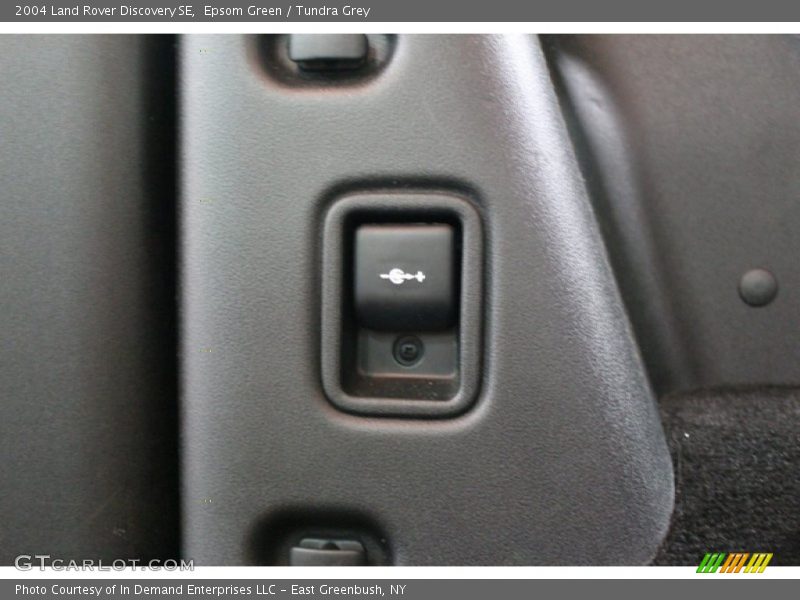 Epsom Green / Tundra Grey 2004 Land Rover Discovery SE