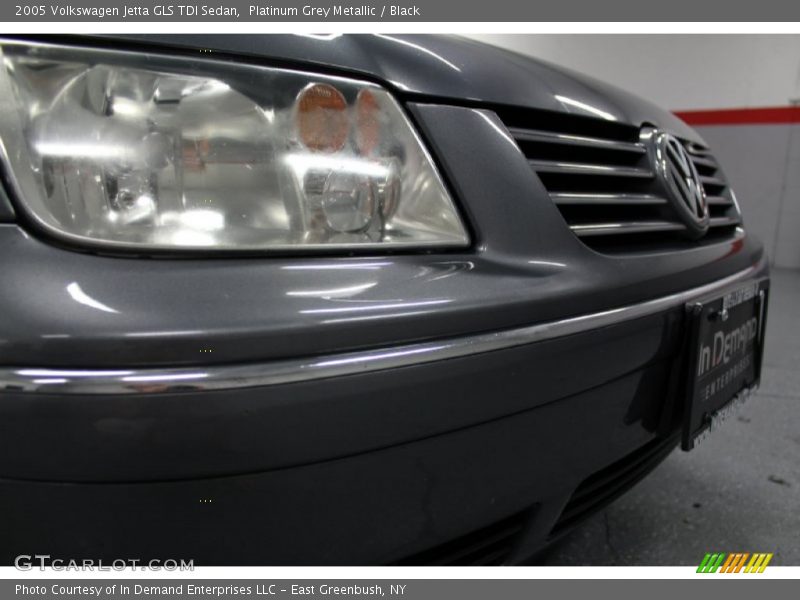 Platinum Grey Metallic / Black 2005 Volkswagen Jetta GLS TDI Sedan