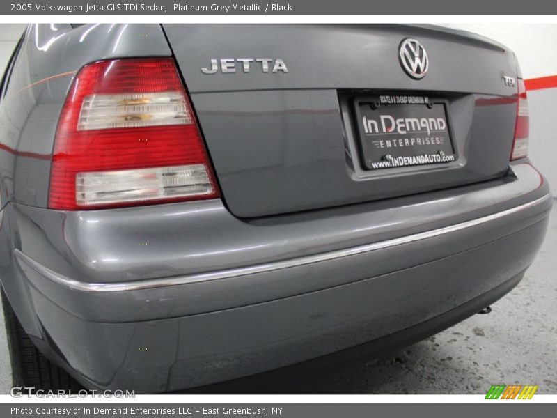 Platinum Grey Metallic / Black 2005 Volkswagen Jetta GLS TDI Sedan