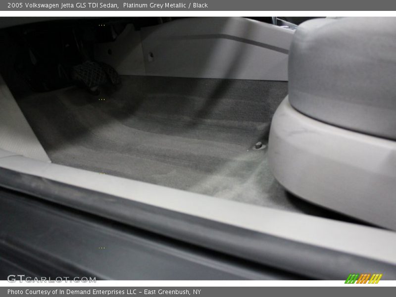 Platinum Grey Metallic / Black 2005 Volkswagen Jetta GLS TDI Sedan