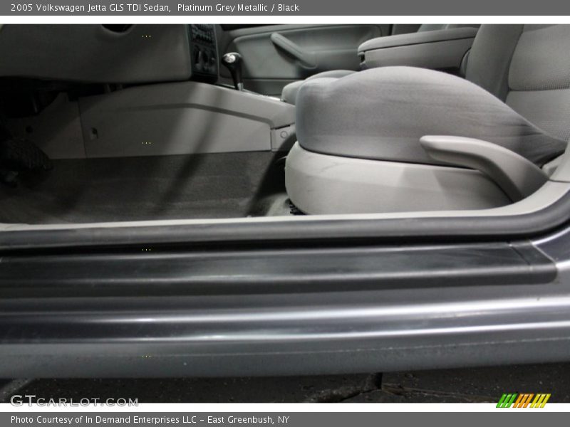 Platinum Grey Metallic / Black 2005 Volkswagen Jetta GLS TDI Sedan