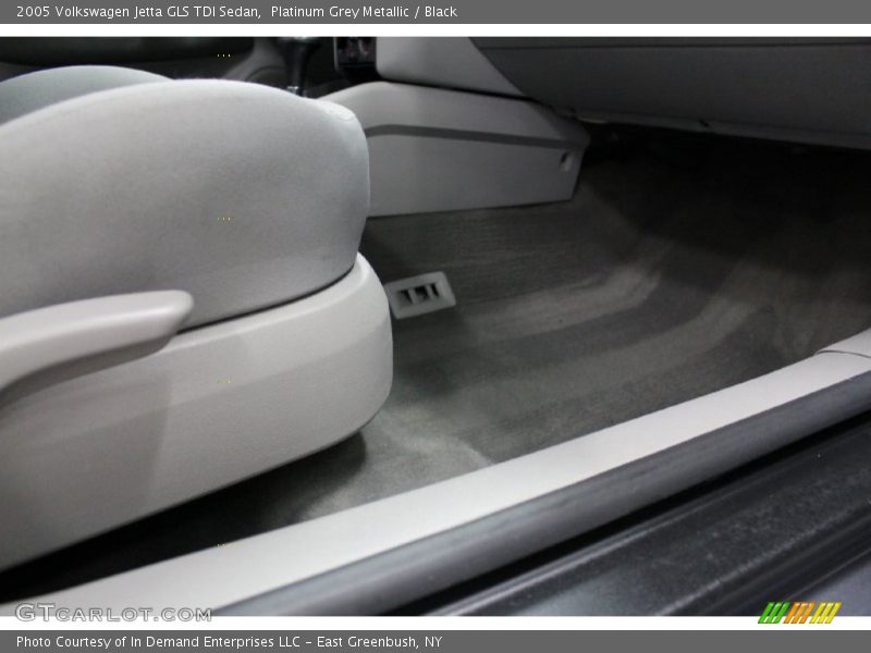 Platinum Grey Metallic / Black 2005 Volkswagen Jetta GLS TDI Sedan