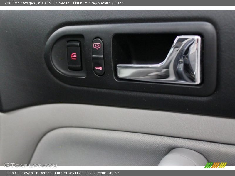 Platinum Grey Metallic / Black 2005 Volkswagen Jetta GLS TDI Sedan
