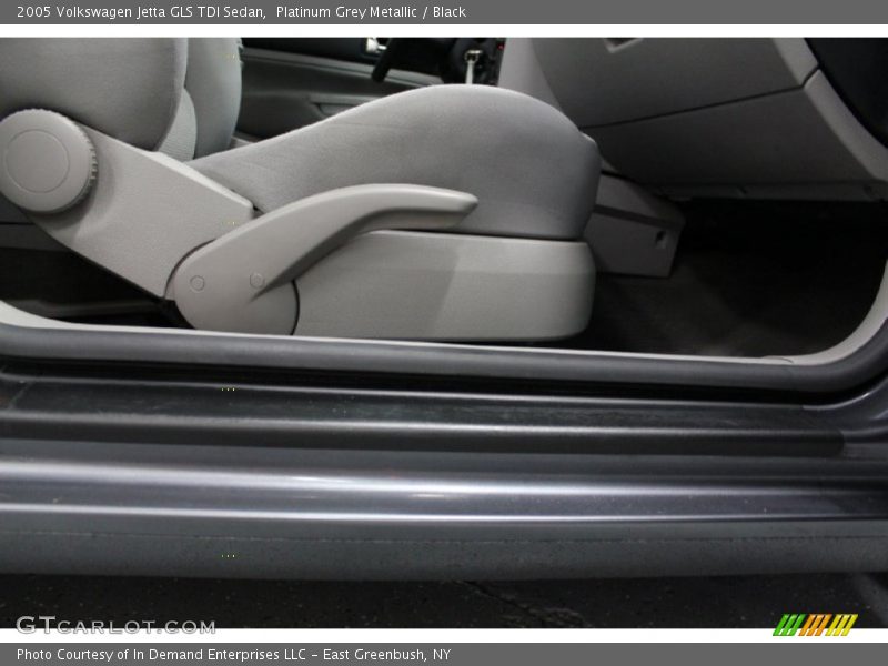 Platinum Grey Metallic / Black 2005 Volkswagen Jetta GLS TDI Sedan