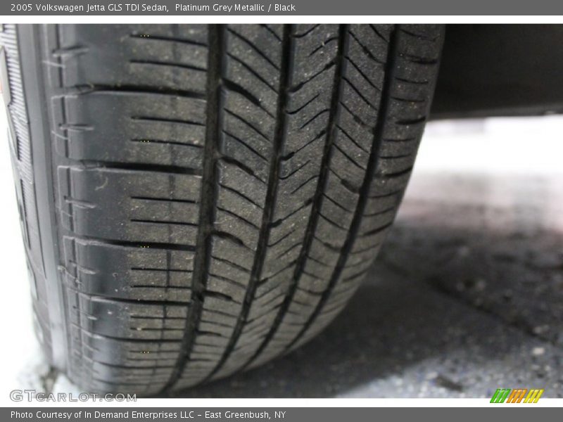 Platinum Grey Metallic / Black 2005 Volkswagen Jetta GLS TDI Sedan