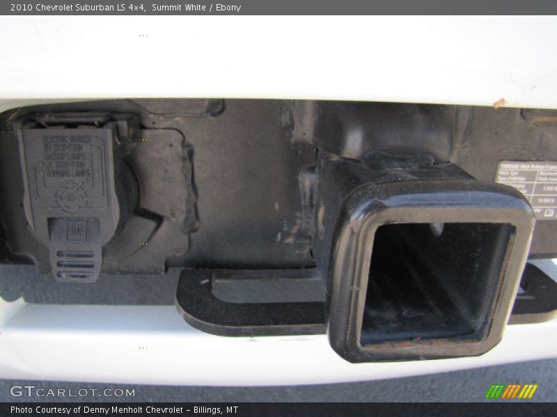 Summit White / Ebony 2010 Chevrolet Suburban LS 4x4