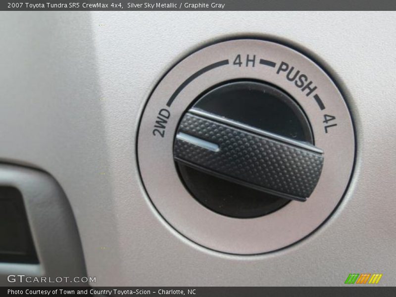 Silver Sky Metallic / Graphite Gray 2007 Toyota Tundra SR5 CrewMax 4x4