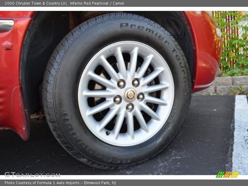  2000 Town & Country LXi Wheel