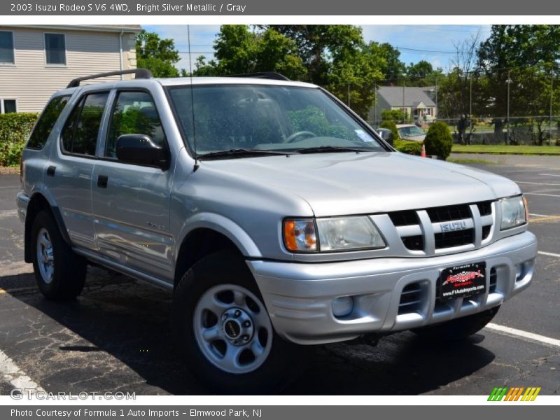 Bright Silver Metallic / Gray 2003 Isuzu Rodeo S V6 4WD