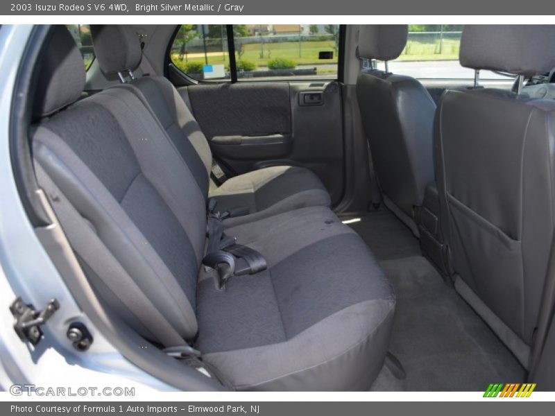 Bright Silver Metallic / Gray 2003 Isuzu Rodeo S V6 4WD