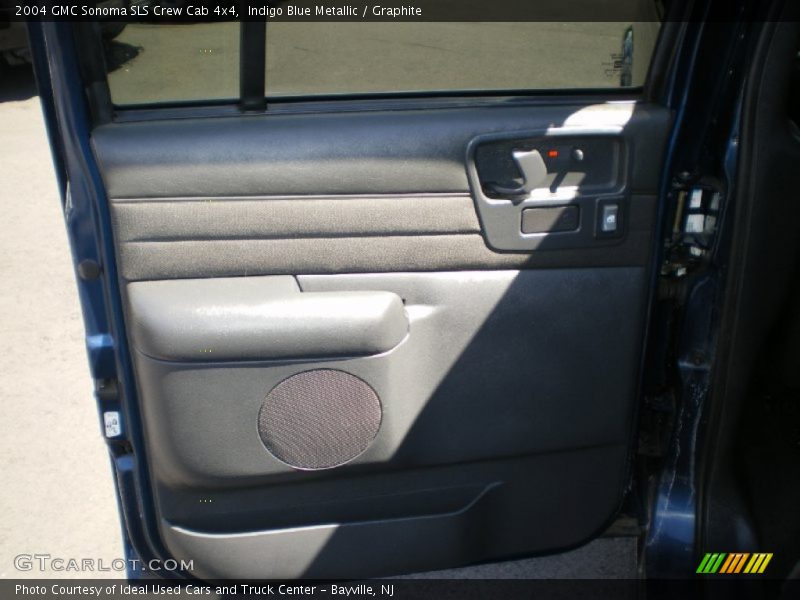Indigo Blue Metallic / Graphite 2004 GMC Sonoma SLS Crew Cab 4x4