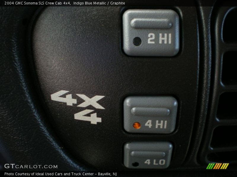 Indigo Blue Metallic / Graphite 2004 GMC Sonoma SLS Crew Cab 4x4