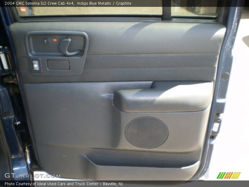 Indigo Blue Metallic / Graphite 2004 GMC Sonoma SLS Crew Cab 4x4
