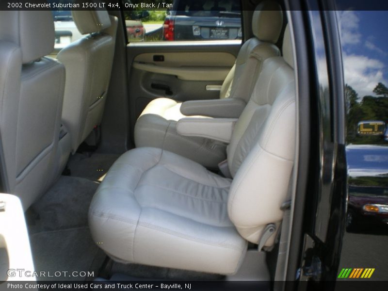 Onyx Black / Tan 2002 Chevrolet Suburban 1500 LT 4x4