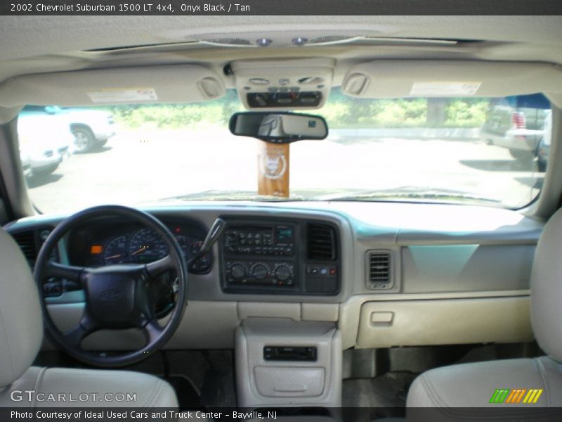 Onyx Black / Tan 2002 Chevrolet Suburban 1500 LT 4x4
