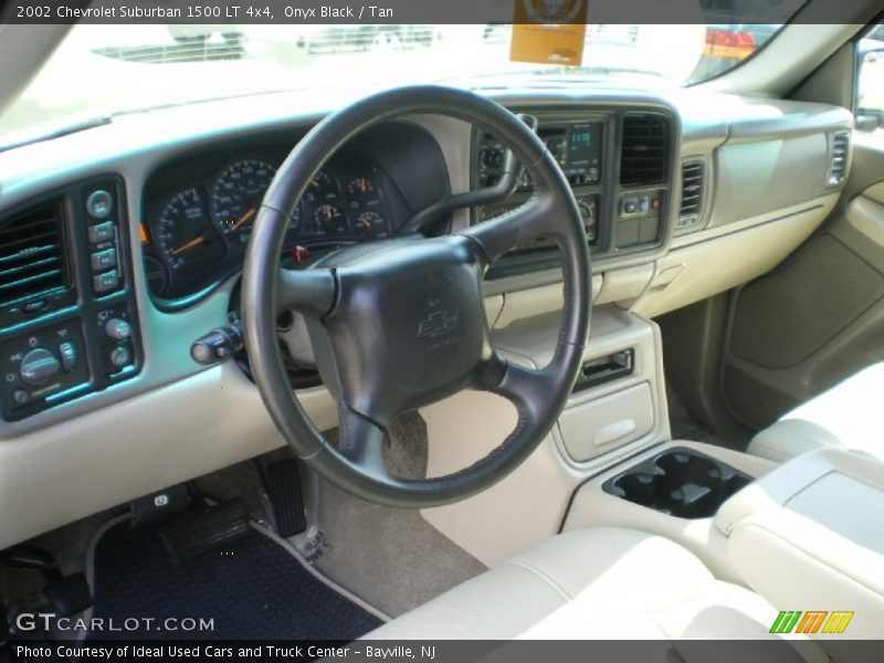 Onyx Black / Tan 2002 Chevrolet Suburban 1500 LT 4x4