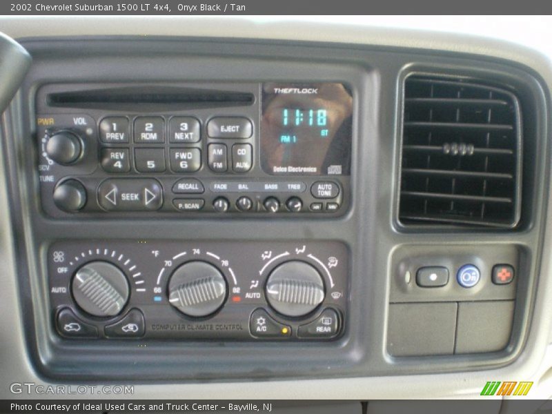 Onyx Black / Tan 2002 Chevrolet Suburban 1500 LT 4x4