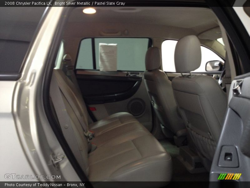 Bright Silver Metallic / Pastel Slate Gray 2008 Chrysler Pacifica LX