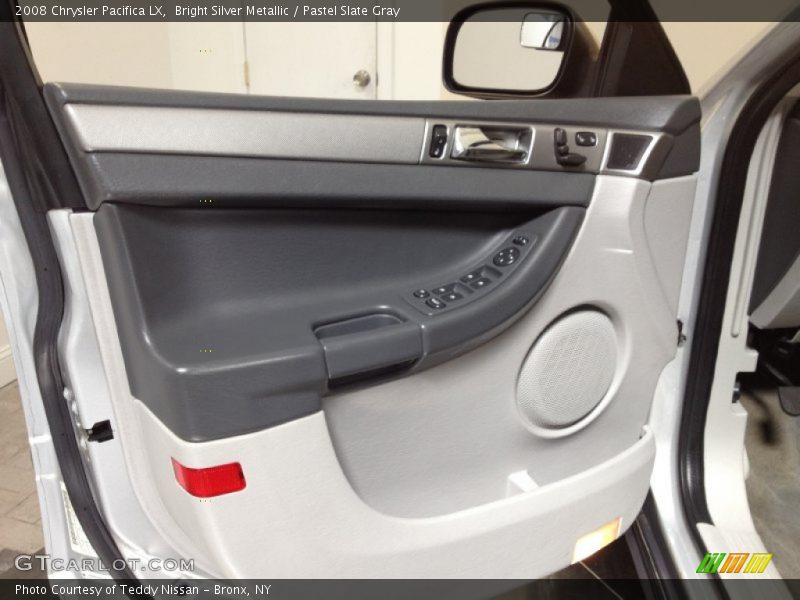 Bright Silver Metallic / Pastel Slate Gray 2008 Chrysler Pacifica LX