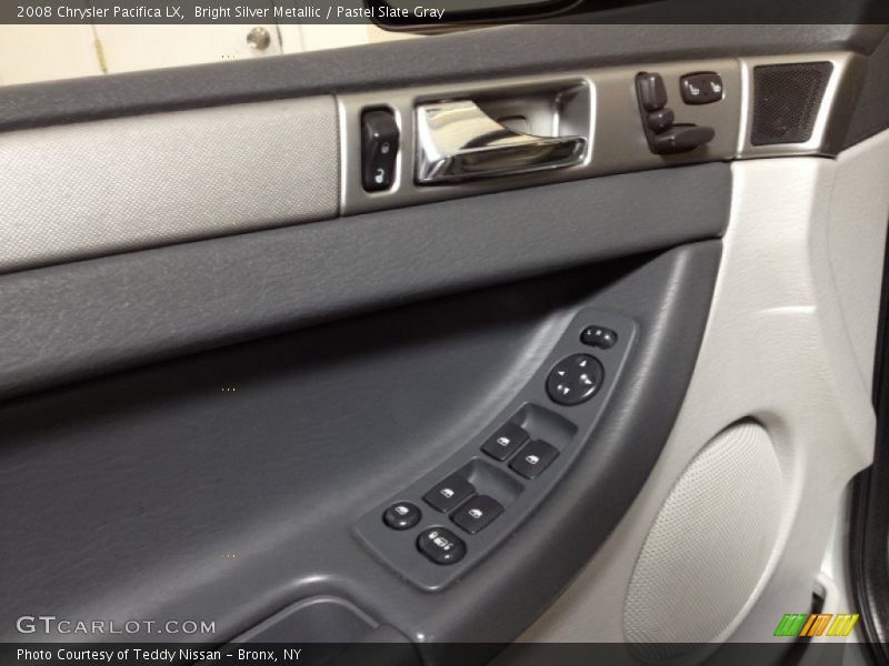 Bright Silver Metallic / Pastel Slate Gray 2008 Chrysler Pacifica LX