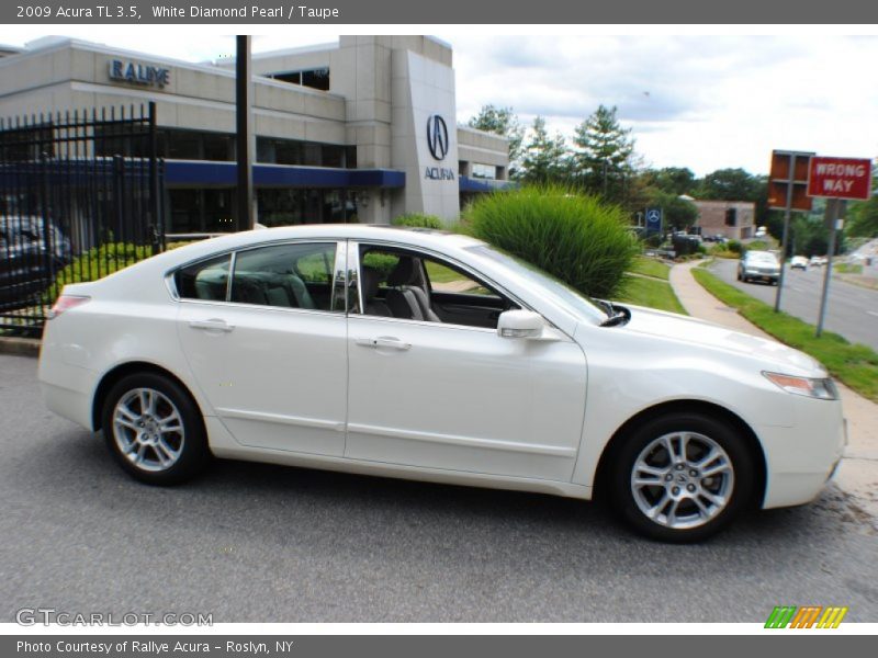 White Diamond Pearl / Taupe 2009 Acura TL 3.5