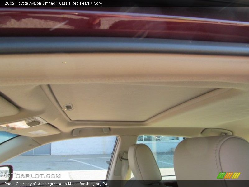 Cassis Red Pearl / Ivory 2009 Toyota Avalon Limited