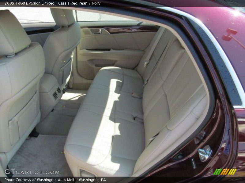 Cassis Red Pearl / Ivory 2009 Toyota Avalon Limited