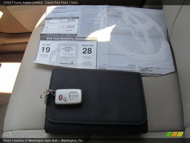 Cassis Red Pearl / Ivory 2009 Toyota Avalon Limited