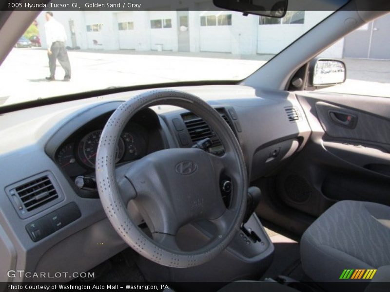 Golden Sand / Gray 2005 Hyundai Tucson GL