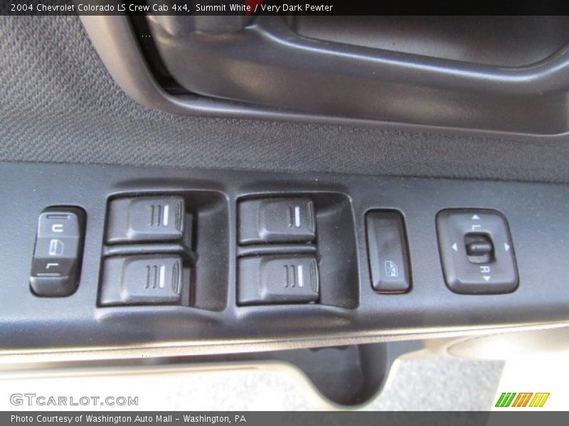 Summit White / Very Dark Pewter 2004 Chevrolet Colorado LS Crew Cab 4x4