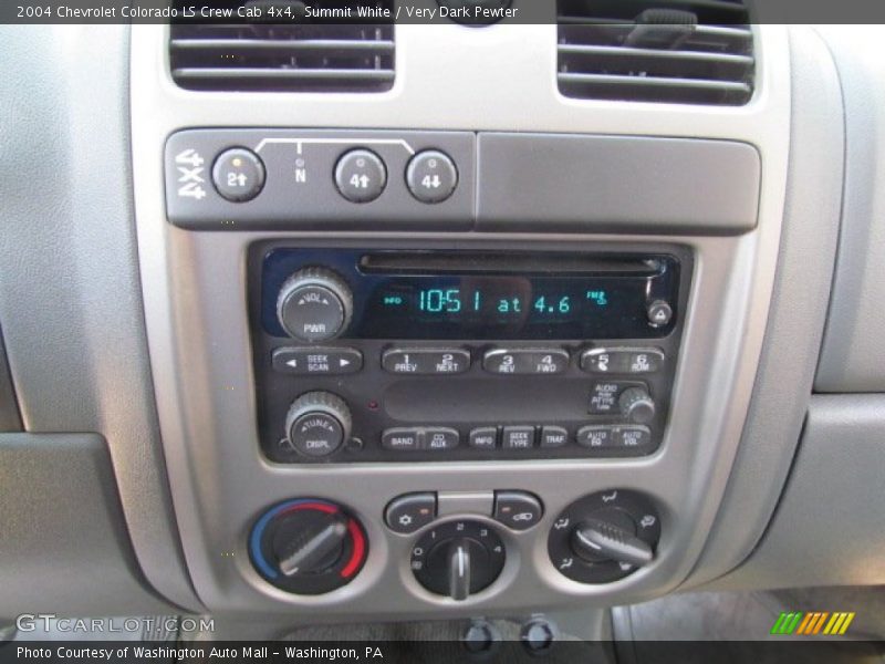 Summit White / Very Dark Pewter 2004 Chevrolet Colorado LS Crew Cab 4x4