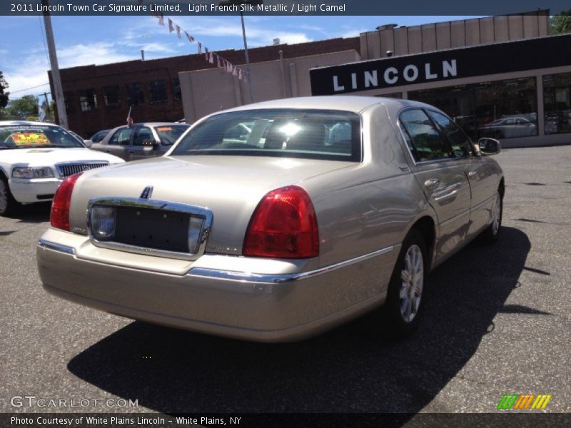 Light French Silk Metallic / Light Camel 2011 Lincoln Town Car Signature Limited