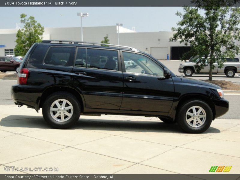 Black / Ivory 2004 Toyota Highlander I4
