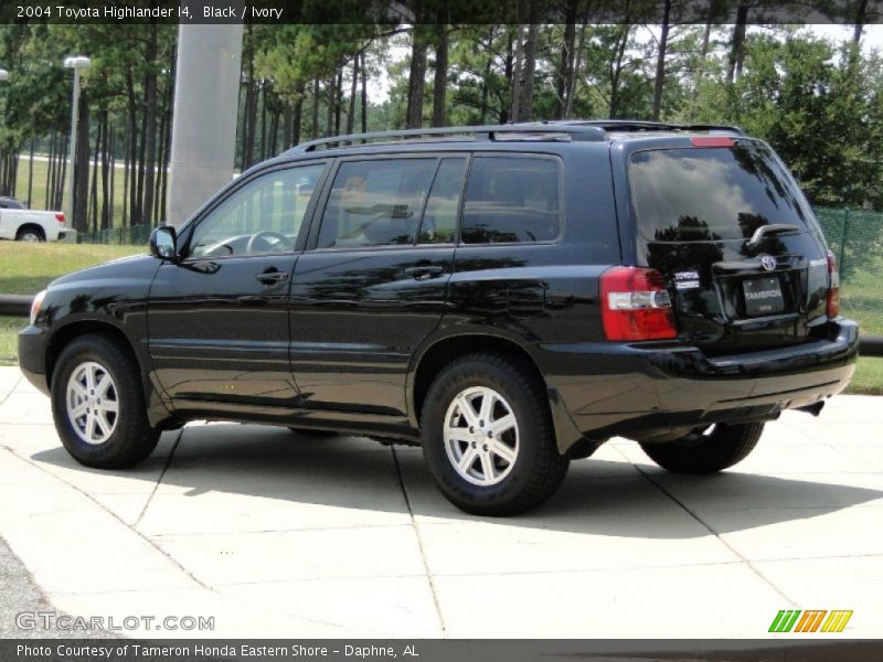 Black / Ivory 2004 Toyota Highlander I4