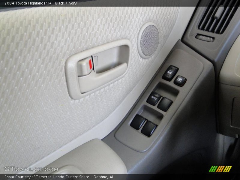 Black / Ivory 2004 Toyota Highlander I4