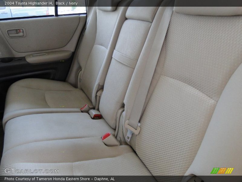 Black / Ivory 2004 Toyota Highlander I4