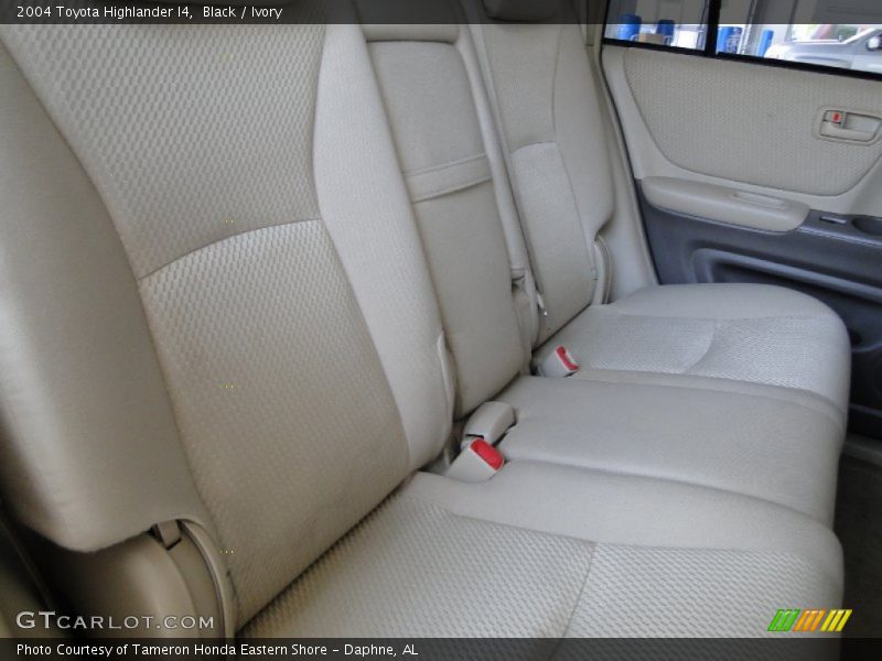 Black / Ivory 2004 Toyota Highlander I4
