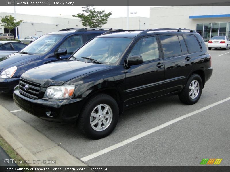 Black / Ivory 2004 Toyota Highlander I4
