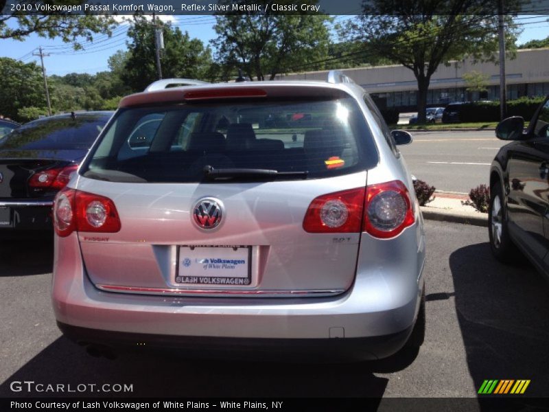 Reflex Silver Metallic / Classic Gray 2010 Volkswagen Passat Komfort Wagon