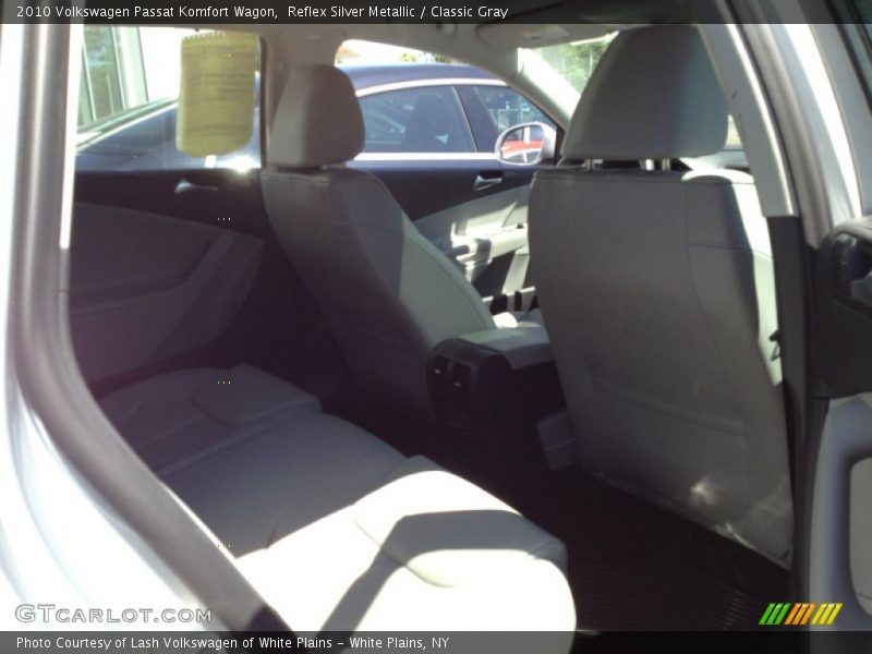 Reflex Silver Metallic / Classic Gray 2010 Volkswagen Passat Komfort Wagon