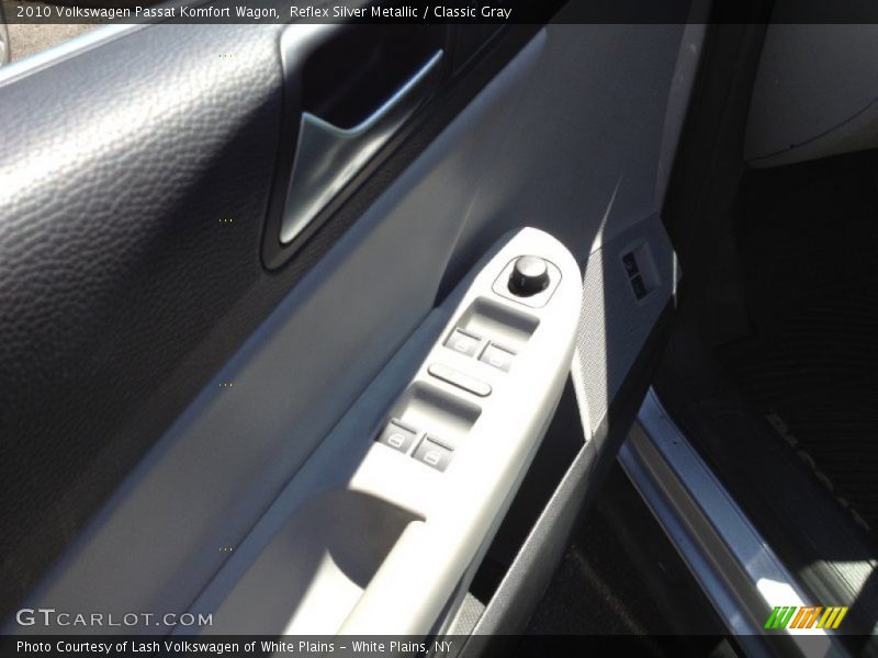Reflex Silver Metallic / Classic Gray 2010 Volkswagen Passat Komfort Wagon