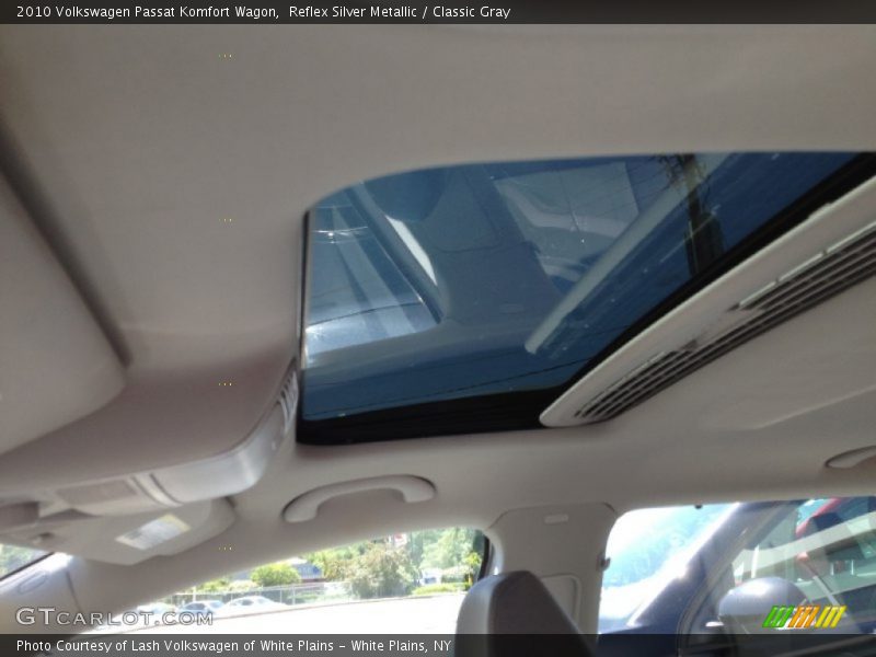Reflex Silver Metallic / Classic Gray 2010 Volkswagen Passat Komfort Wagon