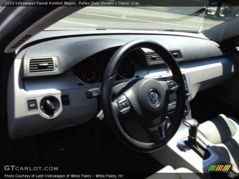 Reflex Silver Metallic / Classic Gray 2010 Volkswagen Passat Komfort Wagon