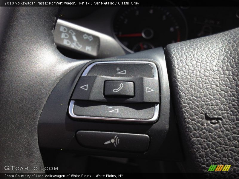 Reflex Silver Metallic / Classic Gray 2010 Volkswagen Passat Komfort Wagon