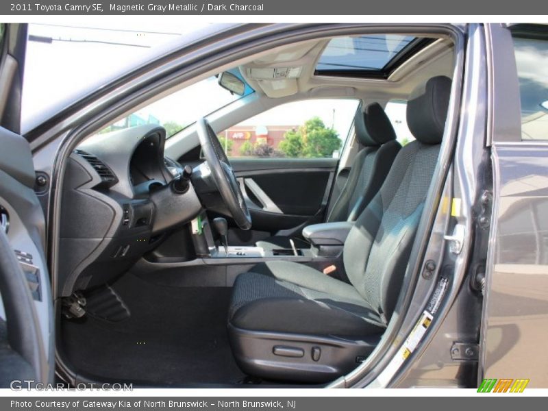 Magnetic Gray Metallic / Dark Charcoal 2011 Toyota Camry SE