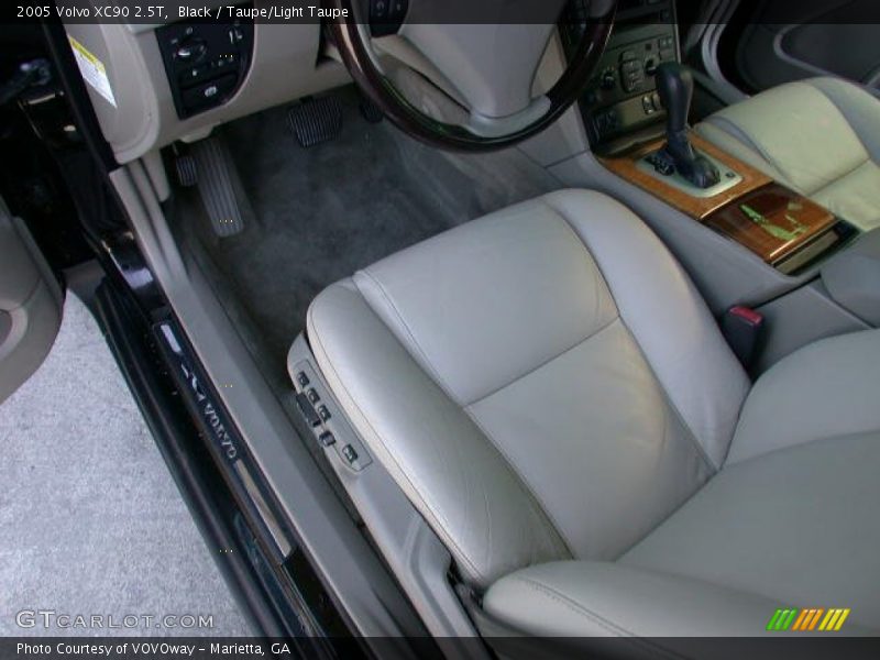 Black / Taupe/Light Taupe 2005 Volvo XC90 2.5T